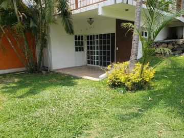 Casa en  venta en FRACCIONAMIENTO VERGELES OAXTEPEC, MORELOS