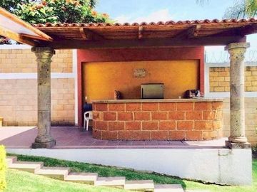 Casa en  venta en FRACCIONAMIENTO VERGELES OAXTEPEC, MORELOS