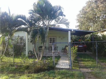 Sea Confiable vende  propiedad (2  viviendas )ubicada en Pesé