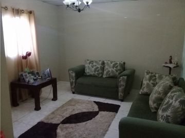 Sea Confiable vende  propiedad (2  viviendas )ubicada en Pesé