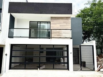 Casa en venta en Imperial de las Ánimas- Colindancia con área verde