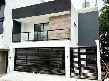 Casa en venta en Imperial de las Ánimas- Colindancia con área verde