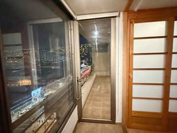 Se Vende Departamento en Edificio Valparaíso Park.