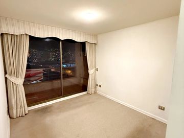 Se Vende Departamento en Edificio Valparaíso Park.