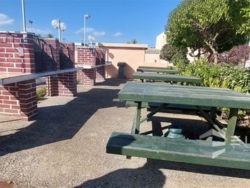 Departamento En Venta De 3 Dorm. En El Quisco Norte