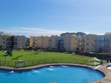 Departamento En Venta De 3 Dorm. En El Quisco Norte