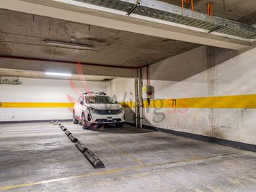 Estacionamientocubierta  en venta ubicado en Centro Histórico de Santiago