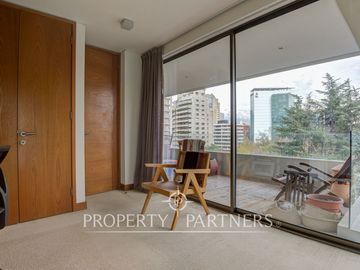Vista al club de golf, edificio exclusivo, alta seguridad