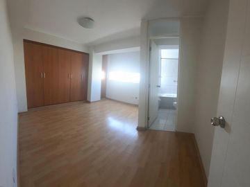 Se vende departamento en Surquillo