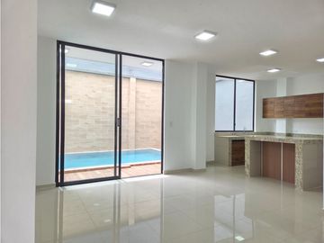VENTA CASA NUEVA CON PISCINA EN PLAZA ASTURIAS SANTO DOMINGO
