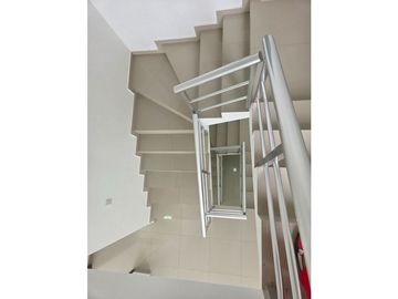 VENTA CASA NUEVA CON PISCINA EN PLAZA ASTURIAS SANTO DOMINGO