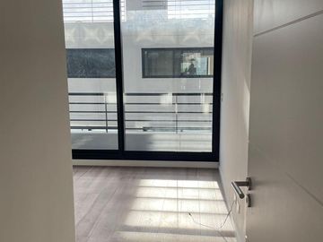 Departamento en venta - 2 Dormitorios 1 Baño - 106Mts2 - Saavedra