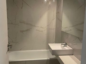 Departamento en venta - 2 Dormitorios 1 Baño - 106Mts2 - Saavedra