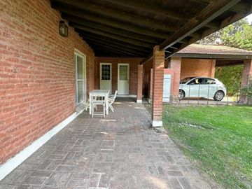 Casa en venta - 3 Dormitorios 2 Baños - Pilar