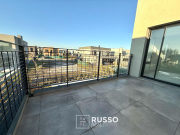 CASA A ESTRENAR CON AMARRA - VILA MARINA 2