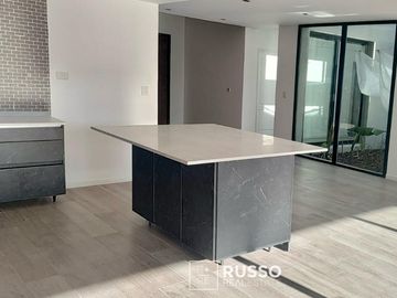 CASA A ESTRENAR CON AMARRA - VILA MARINA 2