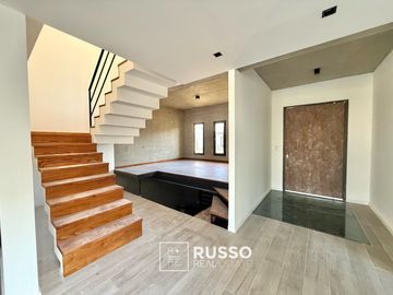 CASA A ESTRENAR CON AMARRA - VILA MARINA 2