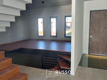 CASA A ESTRENAR CON AMARRA - VILA MARINA 2