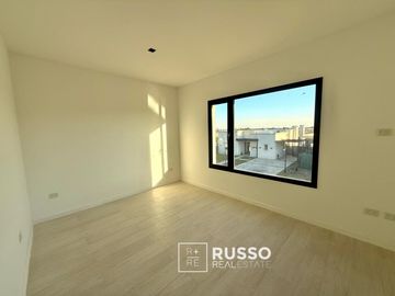 CASA A ESTRENAR CON AMARRA - VILA MARINA 2