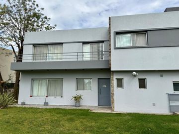 Venta Casa en Haras  Santa Maria La Caballeriza Escobar YM