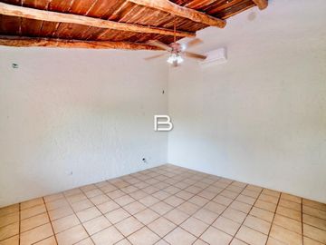 Casa con alberca en Venta en Colegios Cancún