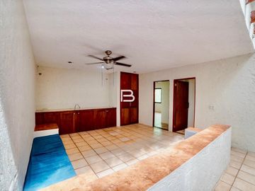 Casa con alberca en Venta en Colegios Cancún