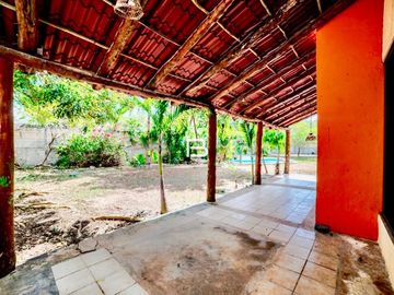 Casa con alberca en Venta en Colegios Cancún