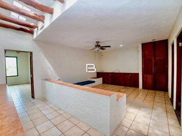 Casa con alberca en Venta en Colegios Cancún