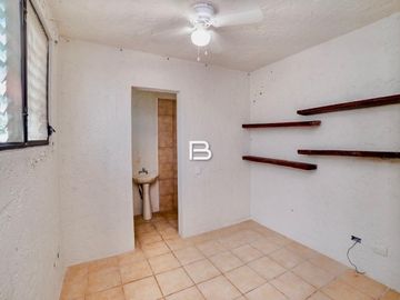Casa con alberca en Venta en Colegios Cancún