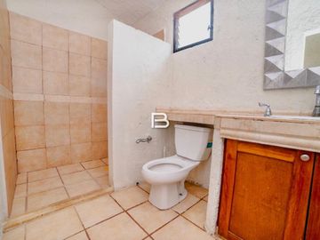 Casa con alberca en Venta en Colegios Cancún