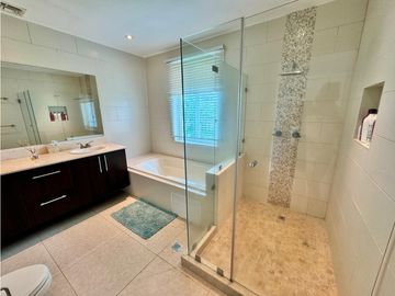 VENTA  APARTAMENTO AMOBLADO DE PLAYA EN BIJAO MLD