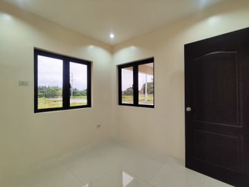4 Bedrooms House & Lot For Sale in Buhay na Sapa, San Juan Batangas- EA