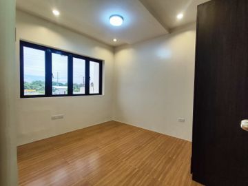 4 Bedrooms House & Lot For Sale in Buhay na Sapa, San Juan Batangas- EA