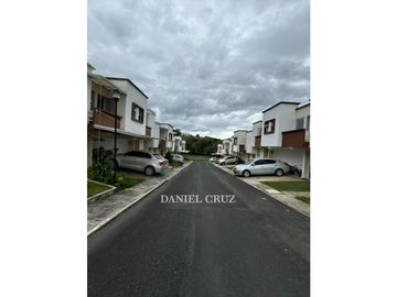 Venta Casa Club Residencial Acuarelas Del Bosque al norte de Popayán
