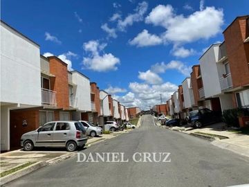 VENTA HERMOSA CASA CONDOMINIO VERSALLES - POPAYN