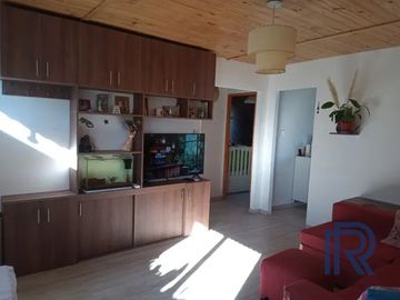 Casa en alquiler temporario c/ cochera en Villa Duprat