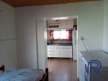 Casa en alquiler temporario c/ cochera en Villa Duprat