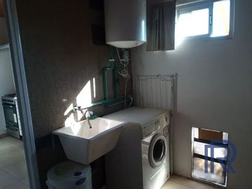 Casa en alquiler temporario c/ cochera en Villa Duprat