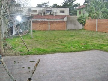 Casa en venta de 3 dormitorios c/ cochera en San Bernardo