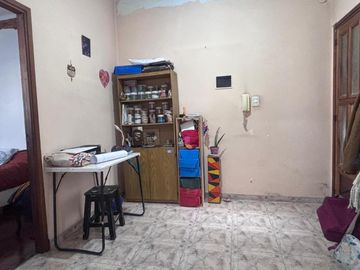 Departamento Tipo Casa en venta en Lanus Oeste