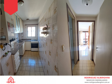 DEPARTAMENTO EN VENTA (Calle Ayacucho 3200)