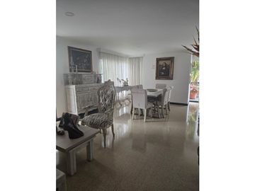 Amplio apartamento  Alejandria, el Poblado.
