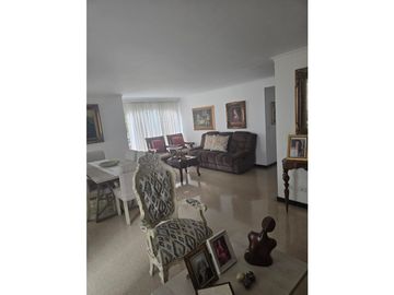 Amplio apartamento  Alejandria, el Poblado.