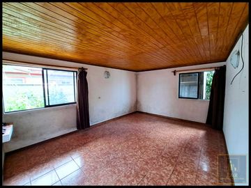 Casa en venta en SANTA JUANA