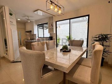 Casa en Venta, Primeros Km de Samborondón. Pcev