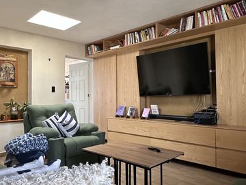 CASA DE UN SOLO NIVEL CON ALBERCA, VILLAS DEL MESON