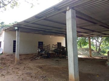 ESTUPENDO RANCHO DE DOBLE PROPOSITO CERCA DE JIQUIPILAS, CHIAPAS