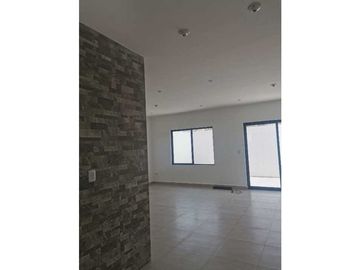 Casa en Venta en Cumbres Santoral de 4 habitaciones