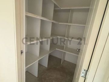 Vendo Casa de 3 pisos en las Brisas de Villa 300 m² – Chorrillos
