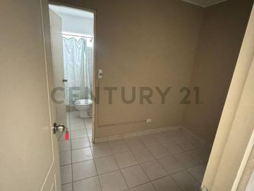Vendo Casa de 3 pisos en las Brisas de Villa 300 m² – Chorrillos